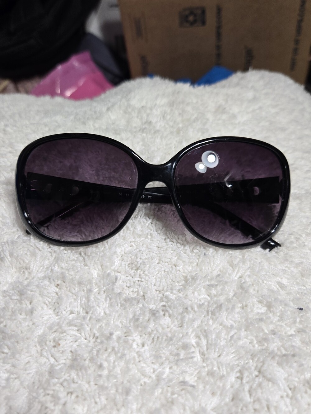 Solaris Women's Oversized Sunglasses